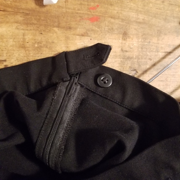 Banana Republic Black Stretch Skinny Fit Pants - Picture 9 of 9